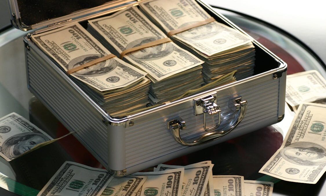 Dollar vs Rupee: How Exchange Rates Affect Your Money and Investments